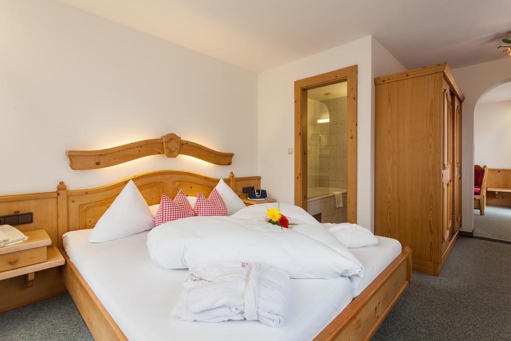 Hotel Garni Hanslerhof " Urlaub Am Bauernhof " Герлос Экстерьер фото