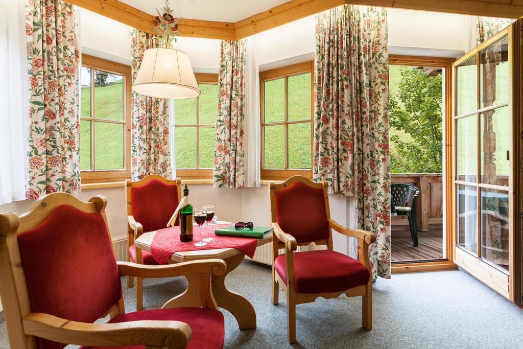 Hotel Garni Hanslerhof " Urlaub Am Bauernhof " Герлос Номер фото