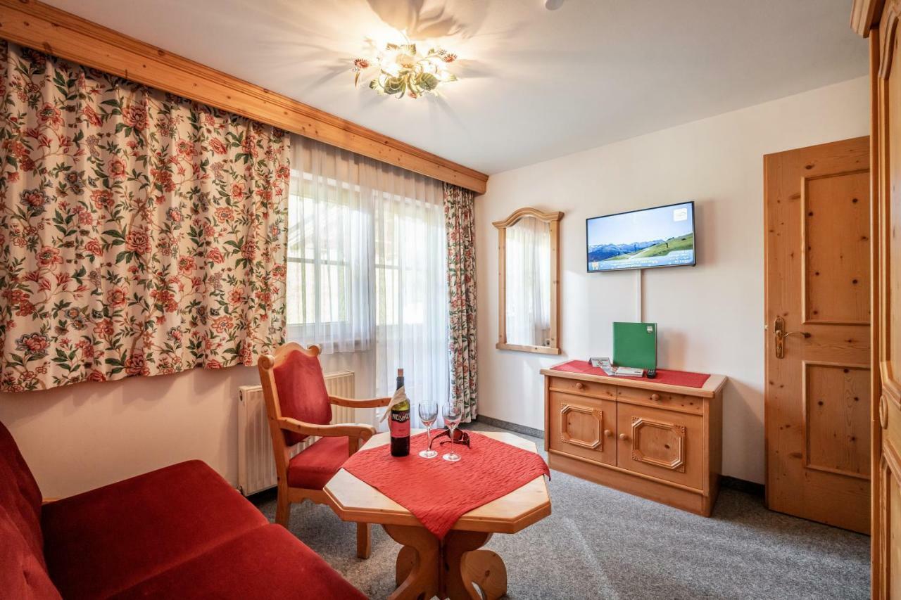 Hotel Garni Hanslerhof " Urlaub Am Bauernhof " Герлос Экстерьер фото